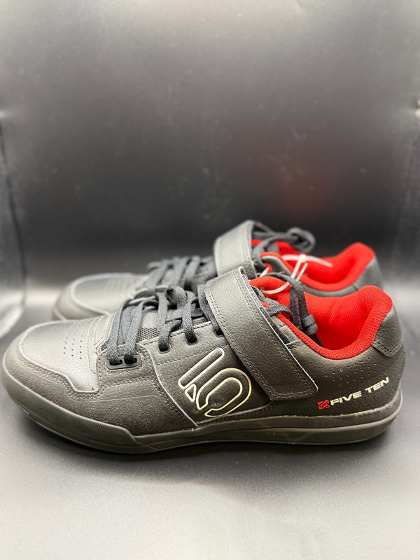 Five Ten Hellcat Clipless Cycling Shoes – Men’s 10 – New / No Box (No Cleats)
