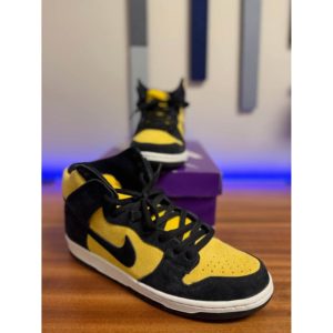 Nike SB Dunk High Pro — Black / Varsity Maize (Size 12)