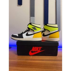 Air Jordan 1 Retro High OG “Volt” 12m