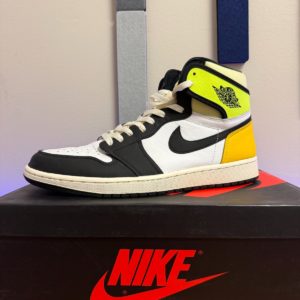 Air Jordan 1 Retro High OG Volt sz 12 M/sz 13.5 W new in box Michael Jordan